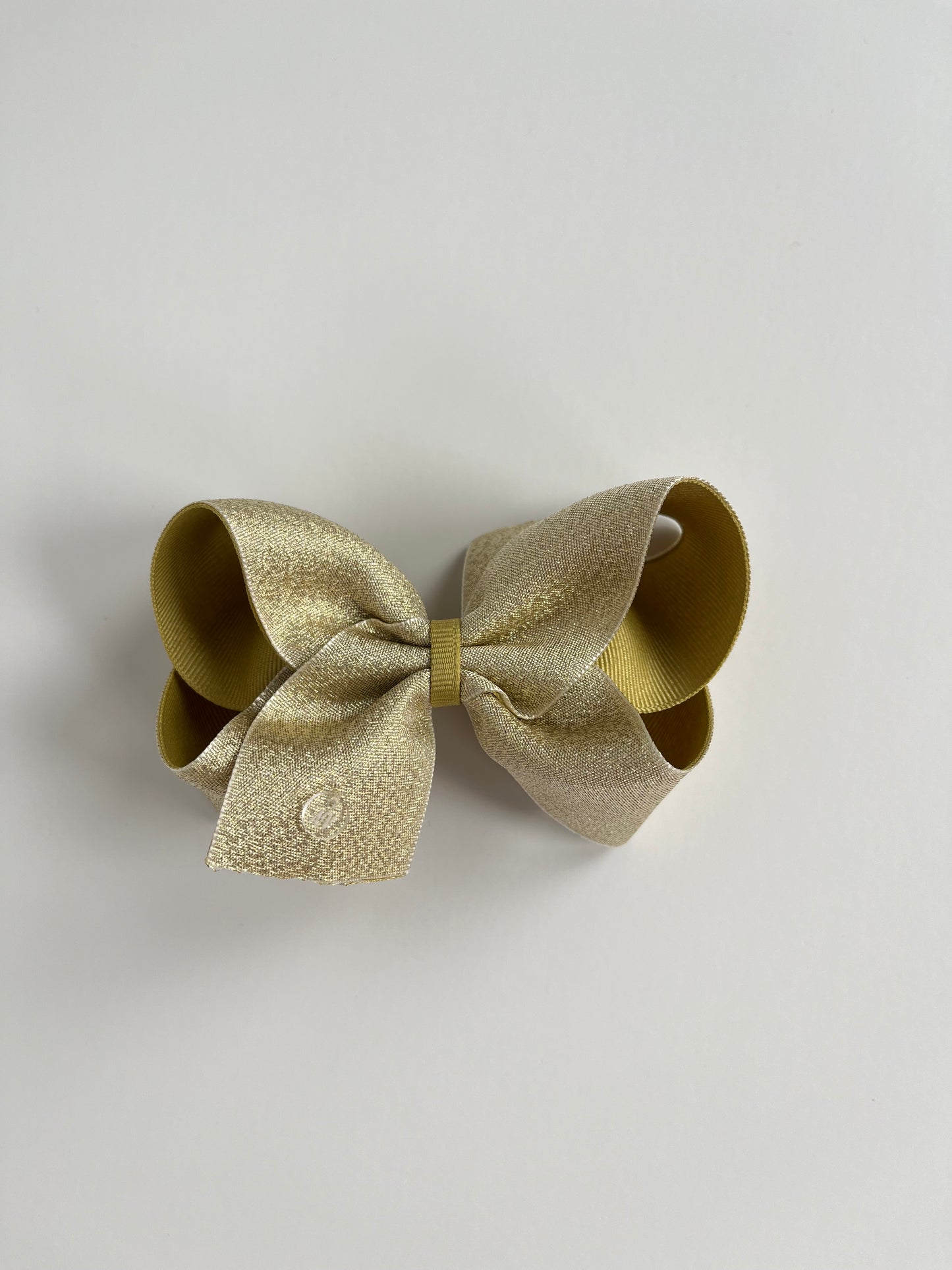 Amanda Gold Bow