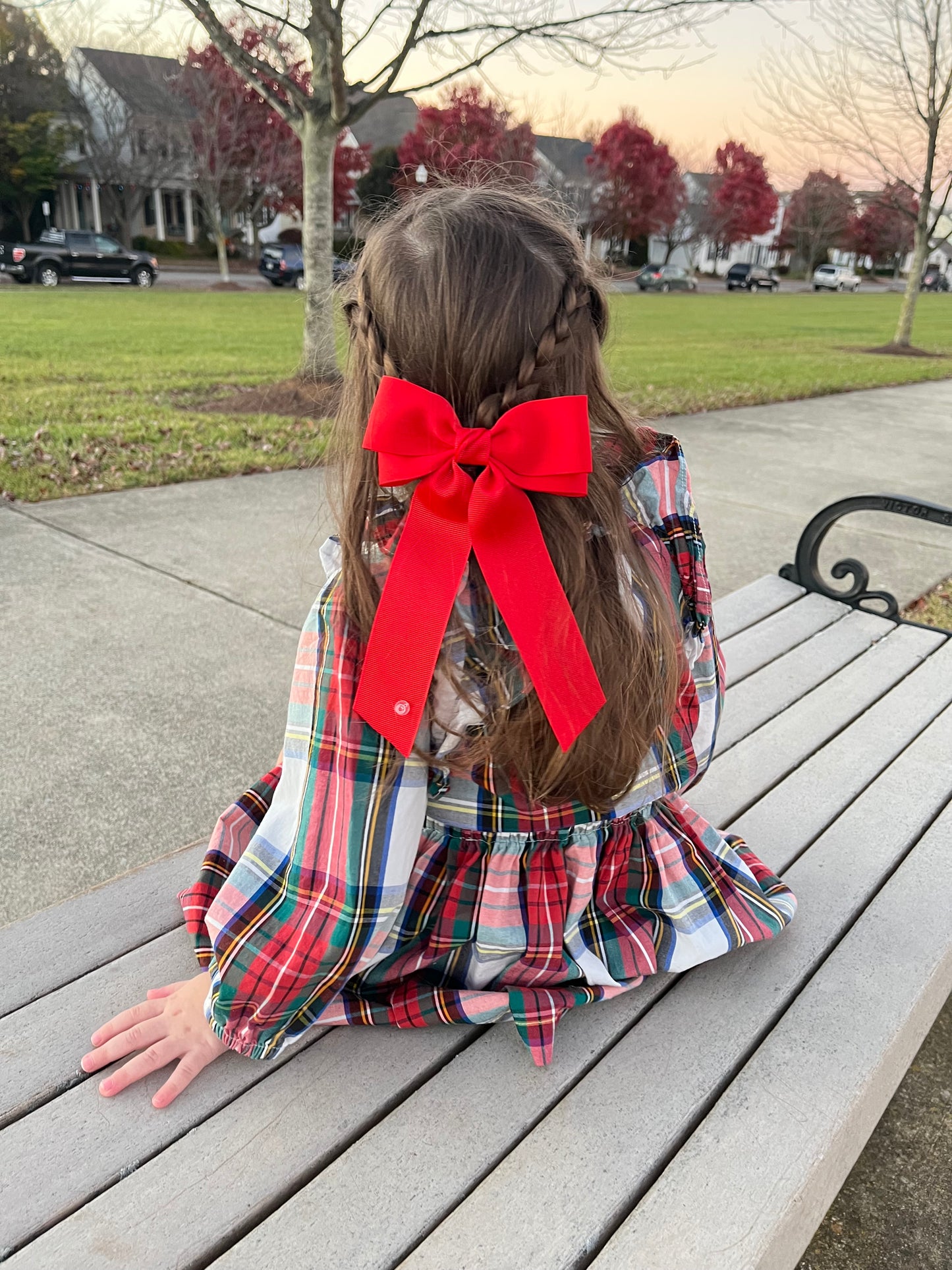 Letizia Tail Hair Bow