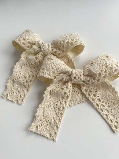 Rebecca Lace Bow