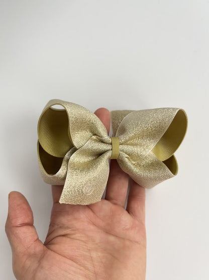 Amanda Gold Bow